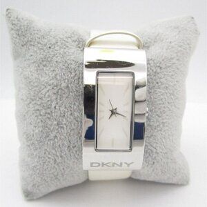 Women DKNY Quartz WR Analog 22mm Dial Causal Watch (G414) NY4748